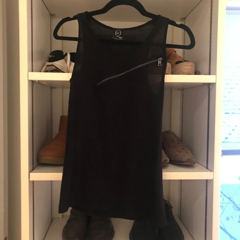 Sexy Alexander McQueen top - Picture 10 of 16